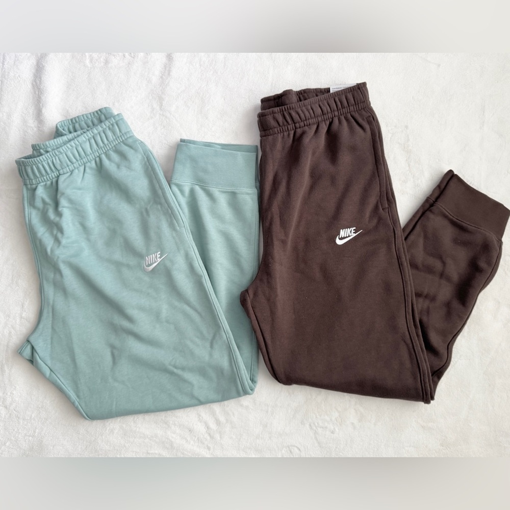Nike Men's Taper Leg Standard Fit Jogger Large (only Brown is Soft Fleece inside